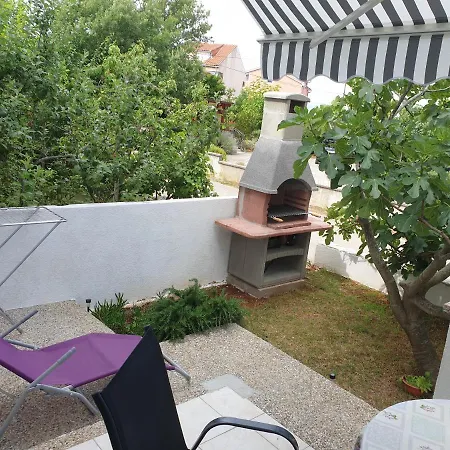 Apartment Luna Malinska