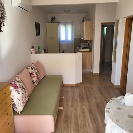 Apartment Luna Malinska