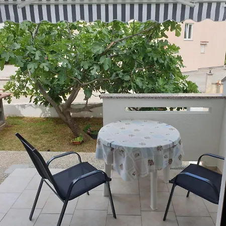 Luna * مالينسكا