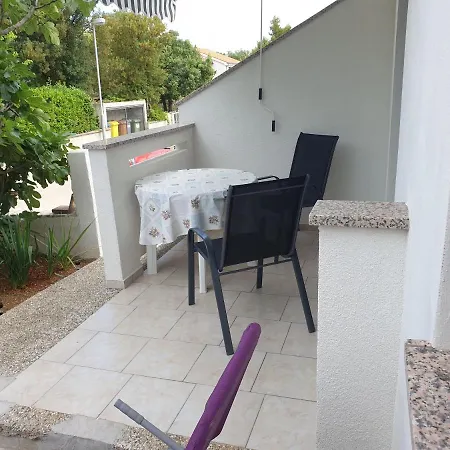 Luna * مالينسكا